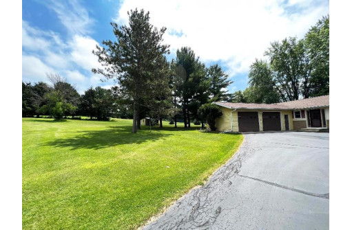 W9179 Horse Shoe Road, Beaver Dam, WI 53916