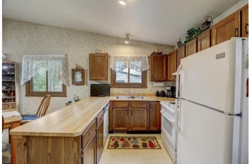 113 Seminole Way, DeForest, WI 53532