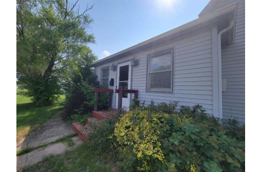 609 Harding Street, Janesville, WI 53545