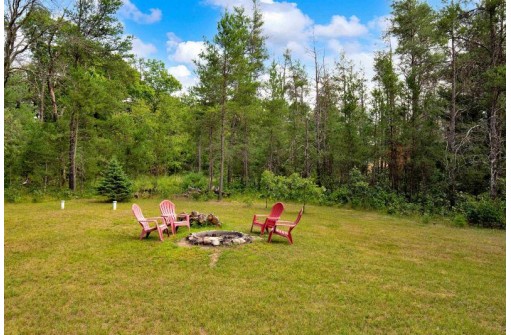 1311 Arrowhead Trail, Nekoosa, WI 54457