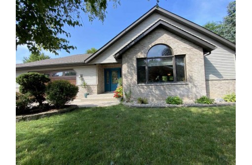 406 Trailside Drive, DeForest, WI 53532