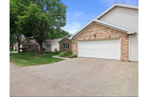 7208 Saukdale Drive, Madison, WI 53717