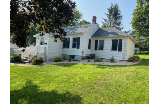 516 Decatur Street, Mineral Point, WI 53565