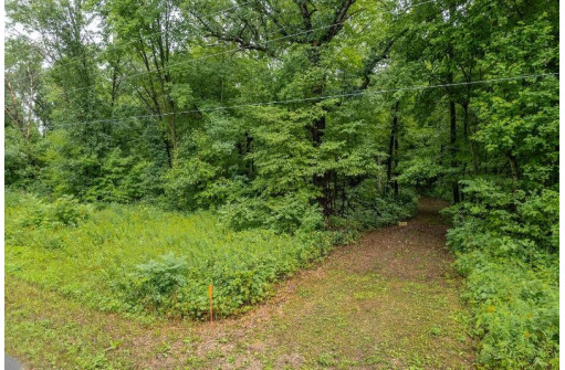 10.28 AC Lark Road, Wisconsin Dells, WI 53965