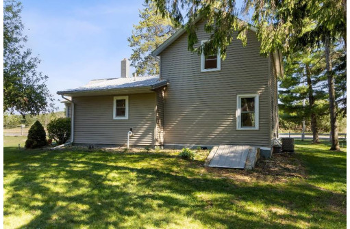 W6550 County Road Cm, Pardeeville, WI 53954