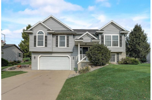 6706 Windsor Ridge Lane, Windsor, WI 53598