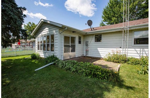 616 S Jefferson Street, Cuba City, WI 53807