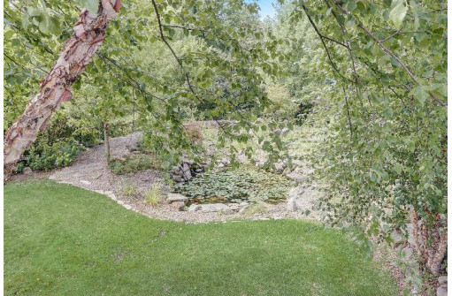 1950 Wallinford Circle, Sun Prairie, WI 53590