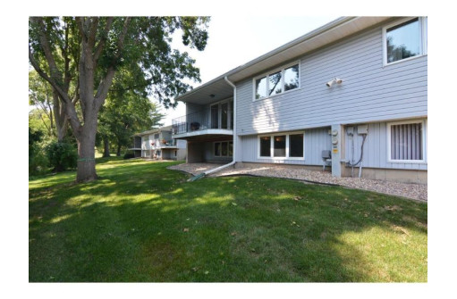 1720 Elizabeth Street 3, Baraboo, WI 53913