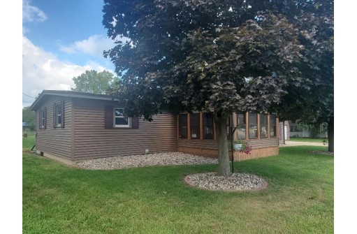 236 W Exchange Street, Lone Rock, WI 53556