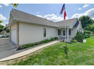 708 Creek Edge Drive DeForest, WI 53532