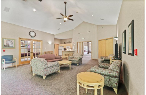 8530 Greenway Boulevard 101, Middleton, WI 53562