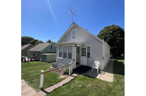 213 N Washington Street, Mount Horeb, WI 53572