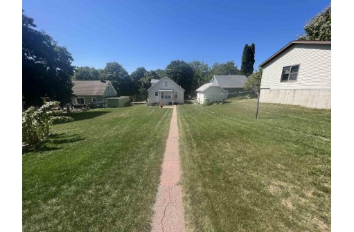 213 N Washington Street, Mount Horeb, WI 53572