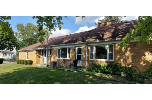 418 Moore Street, Beloit, WI 53511