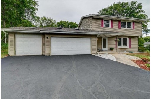 7122 Pagham Drive, Madison, WI 53719