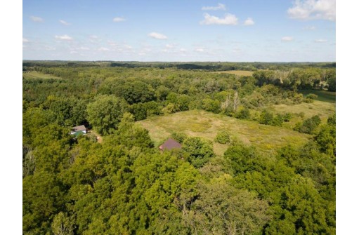 N4418 Domes Road, Rio, WI 53960