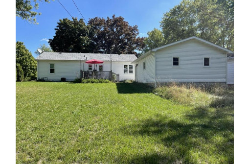 1422 S Marion Avenue, Janesville, WI 53546