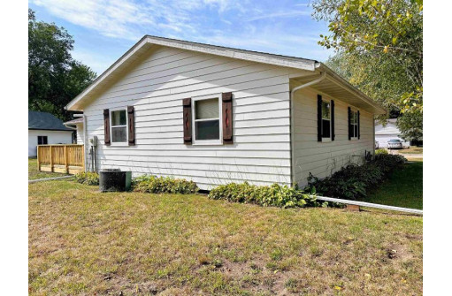 208 S Jackson Street, Prairie Du Chien, WI 53821