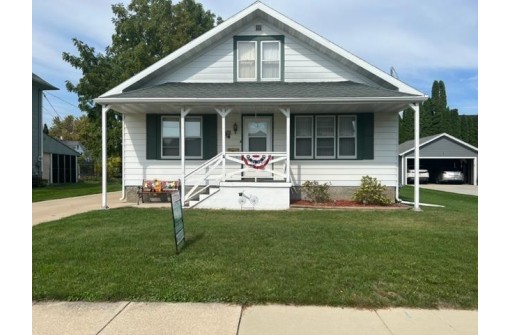 408 W Jefferson Street, Waupun, WI 53963