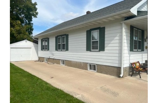 408 W Jefferson Street, Waupun, WI 53963