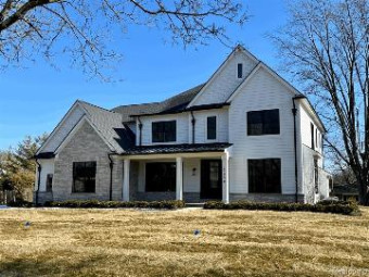 3666 W Bradford Drive Bloomfield Hills, MI 48301