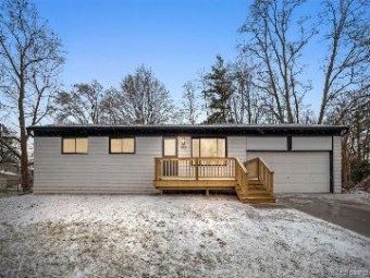 515 Wolverine Drive Wolverine Lake, MI 48390