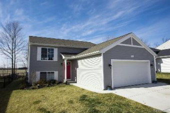 2821 Sycamore River Drive Fowlerville, MI 48836