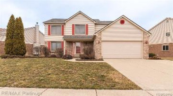 1359 S Hidden Creek Drive Saline, MI 48176