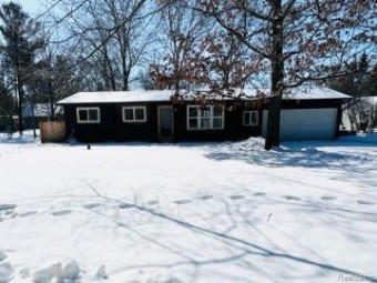 5791 Shady Lane Drive Caseville, MI 48725