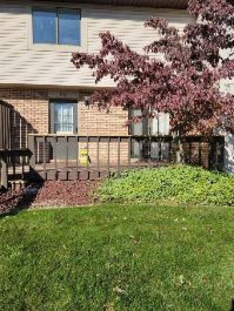 858 Armstrong Lansing, MI 48911