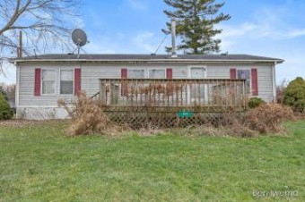 159 W Franklin Street Woodland, MI 48897