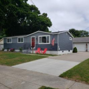 324 2nd Avenue Manistee, MI 49660