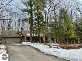 374 Thousand Oaks Drive Traverse City, MI 49696