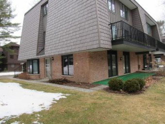 122 Flag Point BLDG 5 APT 2 Roscommon, MI 48653