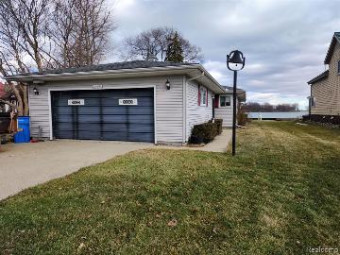 30843 Island Drive Gibraltar, MI 48173