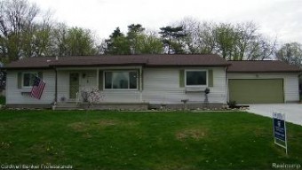 4345 Country Lane North Branch, MI 48461