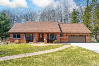 555 Nolan Road Wales, MI 48027