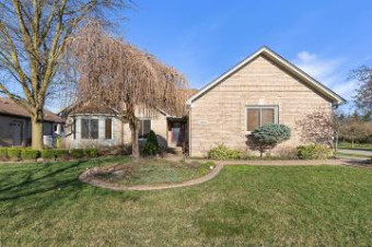 52010 Powderhorn Drive Macomb, MI 48042