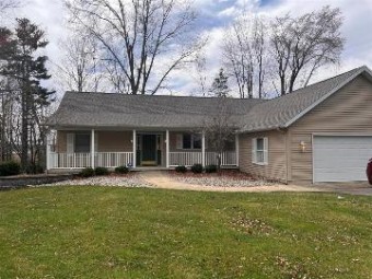 2253 Woodland Trail Hillsdale, MI 49242