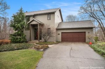 4796 Crestridge Court Holland, MI 49423