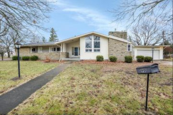 90 Arbor View Court Hillsdale, MI 49242