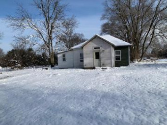 312 North East Street Trufant, MI 49347