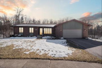 156 Westwood Drive Hillsdale, MI 49242