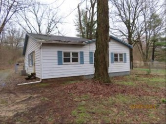 53881 Glenwood Road Dowagiac, MI 49047