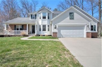 18619 Woodduck Drive Spring Lake, MI 49456