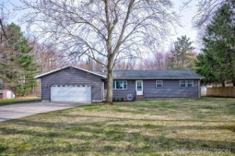 5454 E Sternberg Road Fruitport, MI 49415