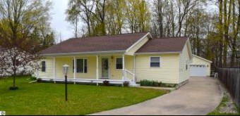 523 Orchard Avenue Clare, MI 48617