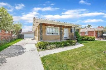 5695 Rouge Circle Dearborn Heights, MI 48127