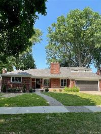 274 Lothrop Road Grosse Pointe Farms, MI 48236